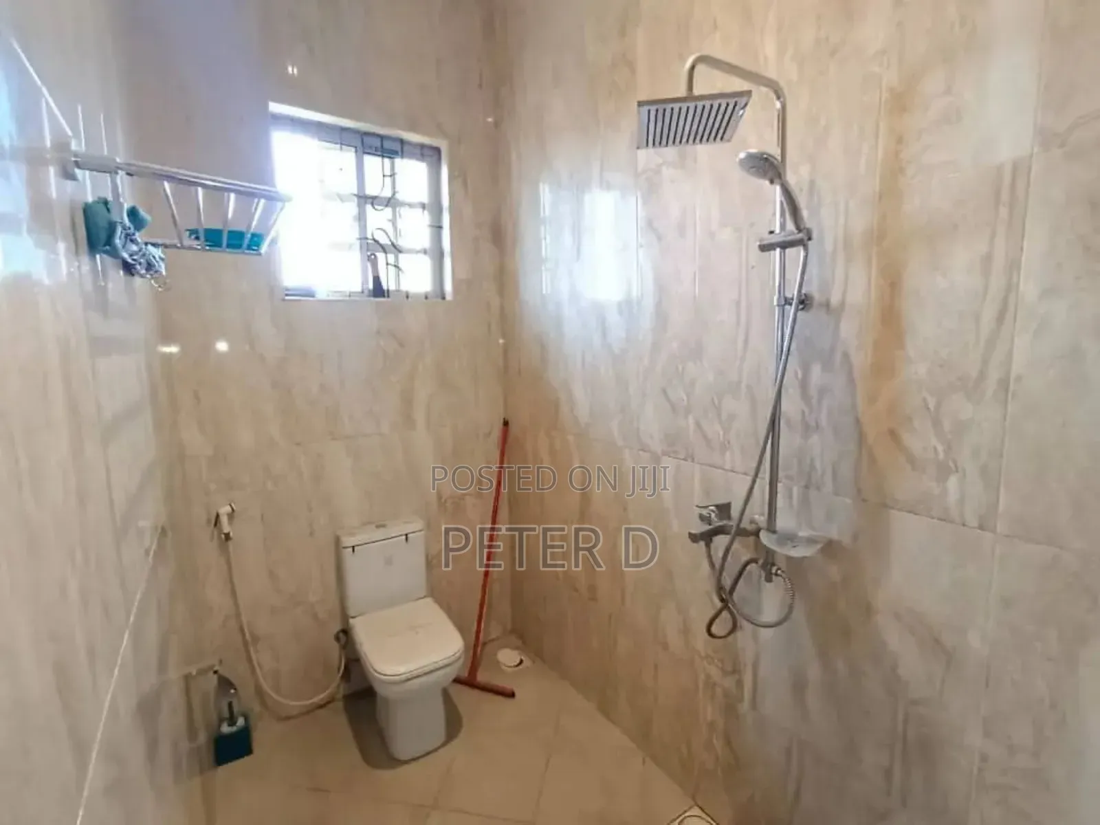 8bdrm Apartment in Kimara for rent