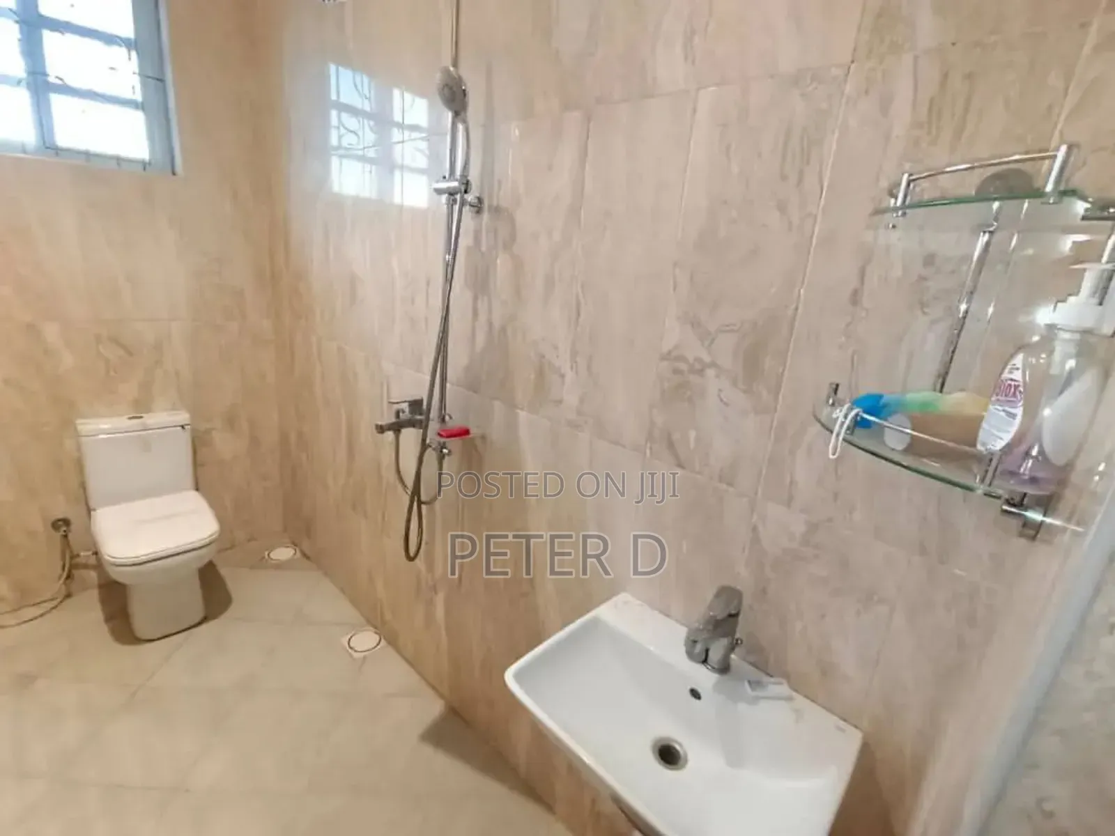 8bdrm Apartment in Kimara for rent