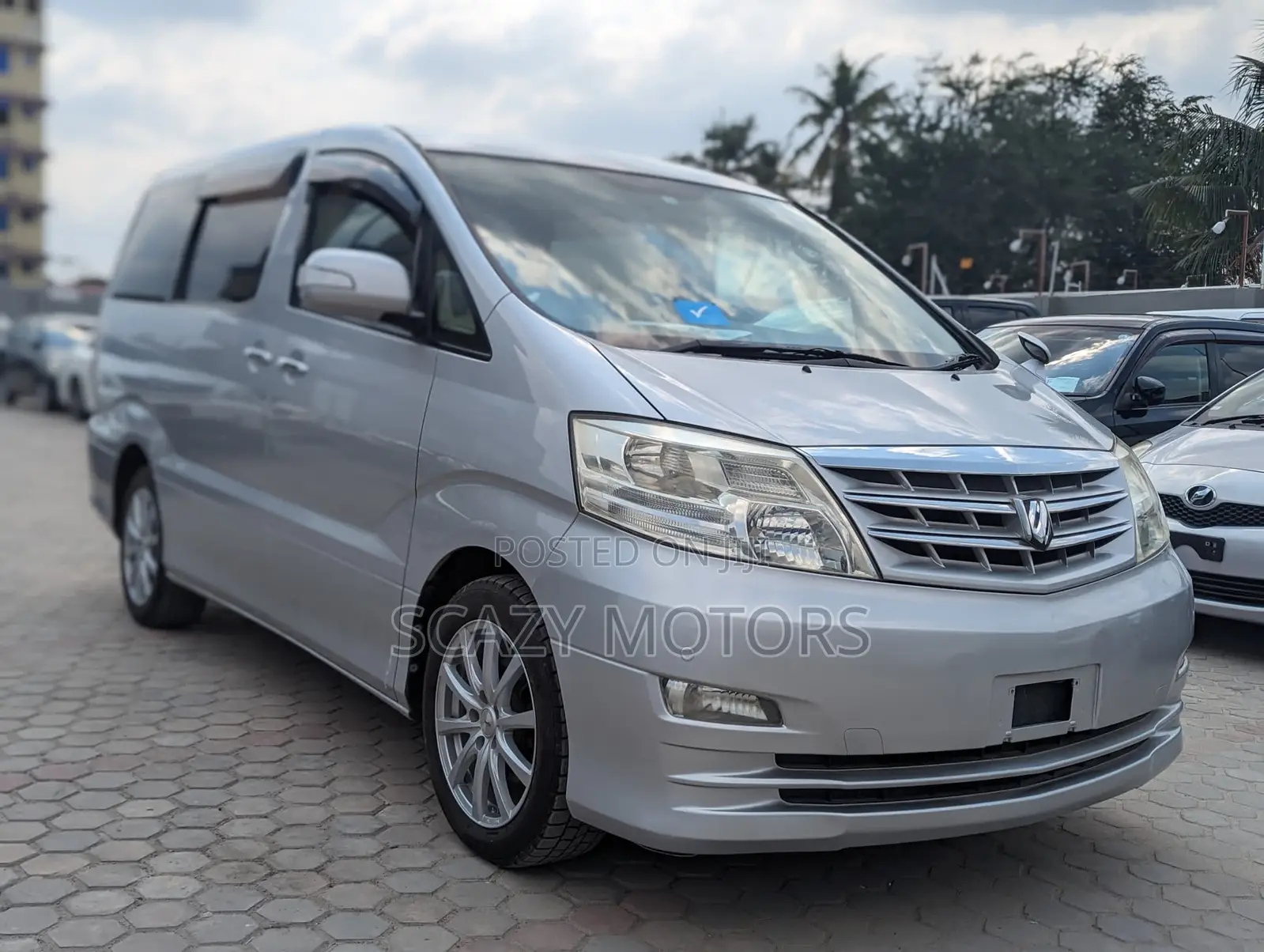 Toyota Alphard 2005 Silver