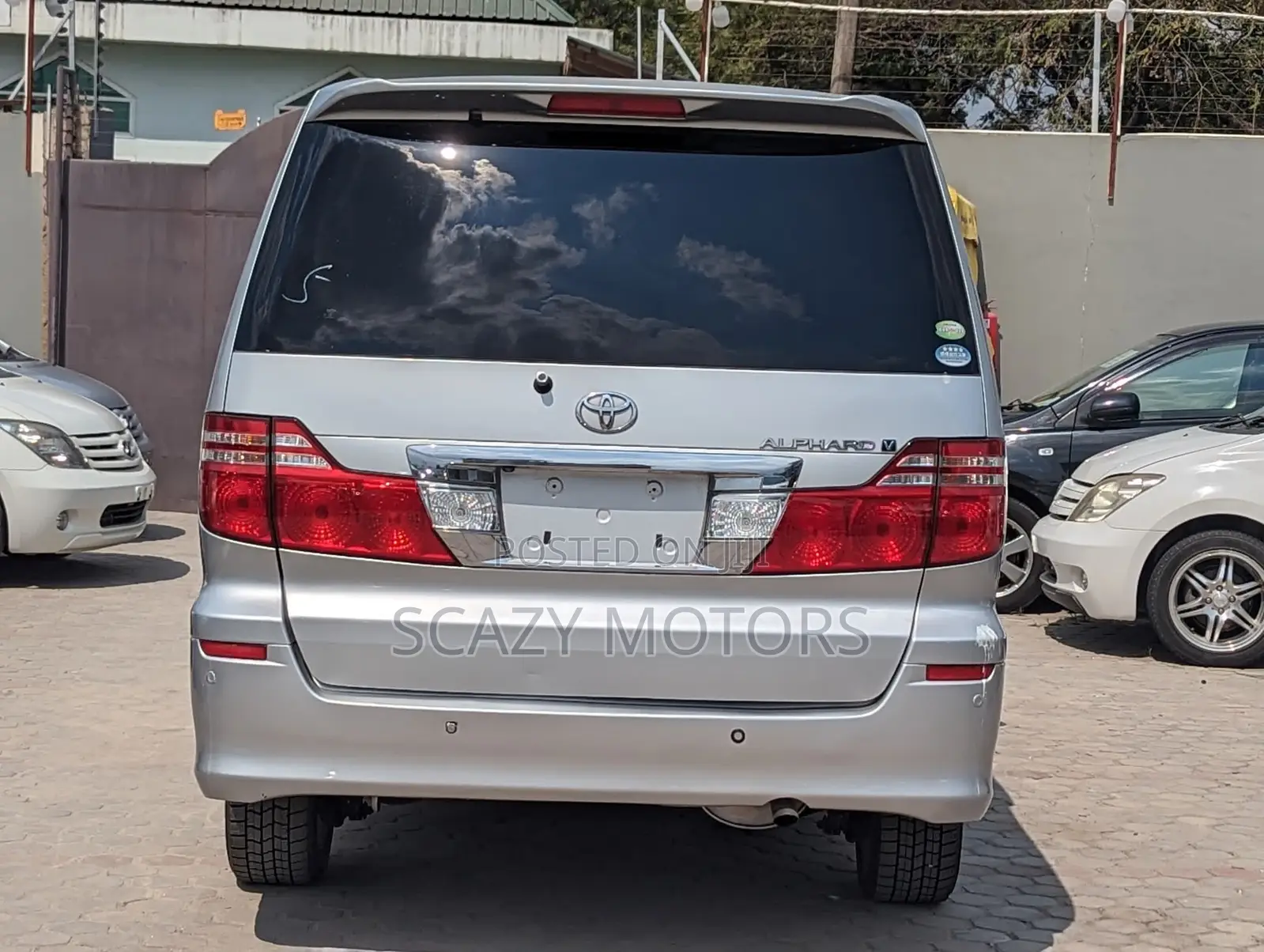 Toyota Alphard 2005 Silver
