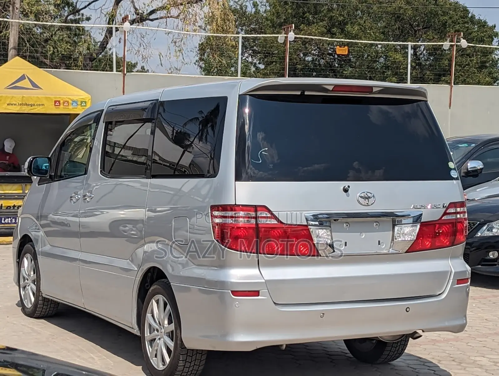 Toyota Alphard 2005 Silver