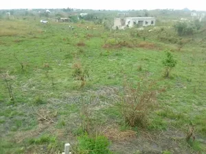 Kiwanja Kinauzwa Na Bank Kibaha Mwanalugali