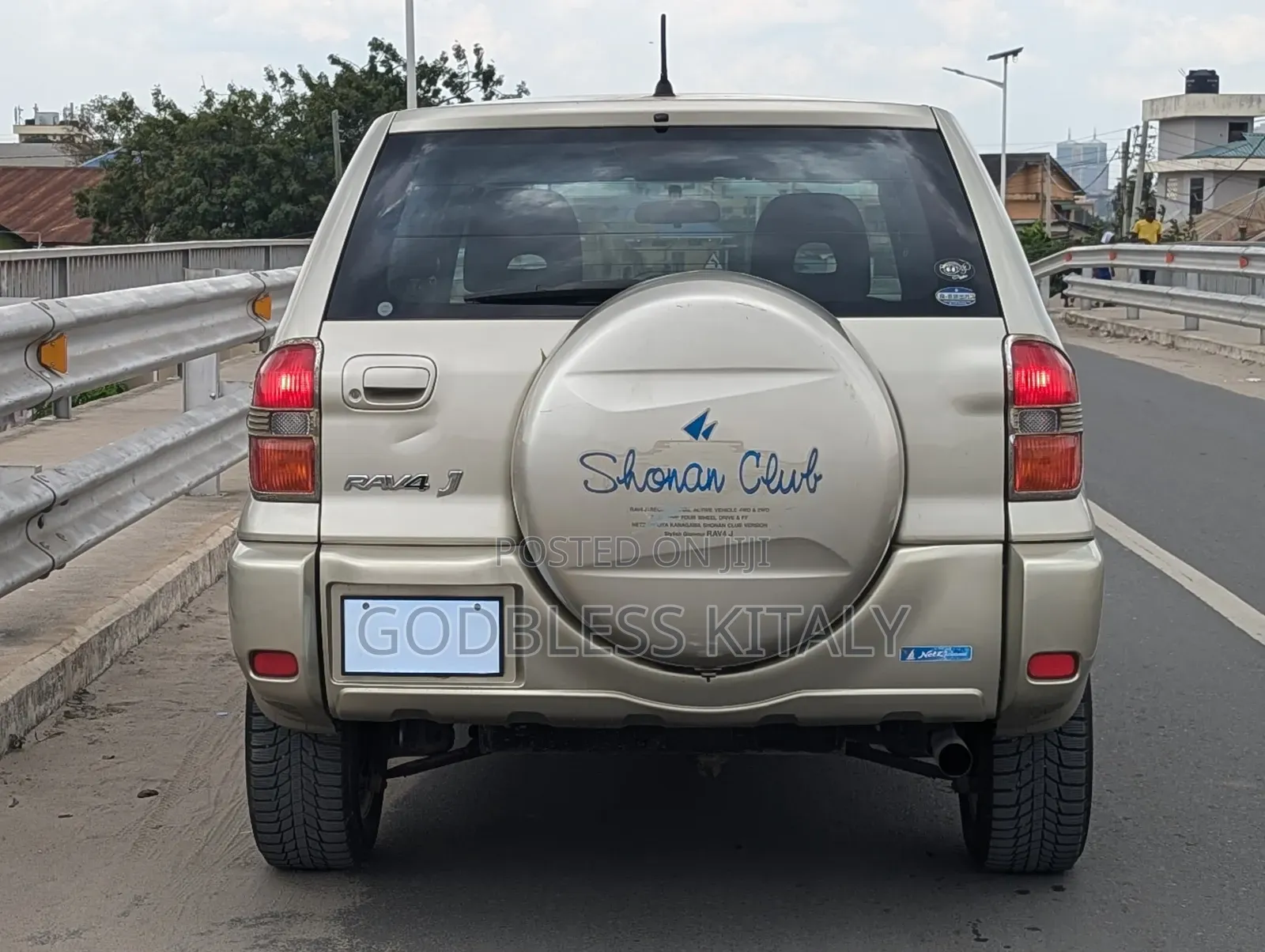 Toyota RAV4 Automatic 2003 Gold