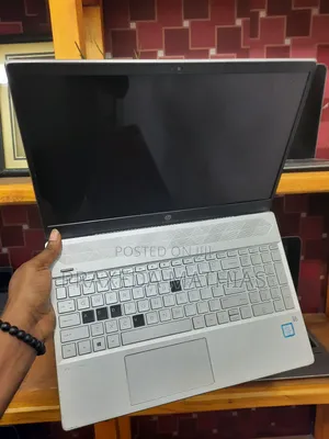 Laptop HP Pavilion 15 8GB Intel Core I5 SSD 256GB