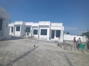 2bdrm Apartment in Dalalipapaatzseven, Bunju for rent