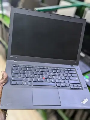 Laptop Lenovo ThinkPad T440 4GB Intel Core I3 HDD 32GB