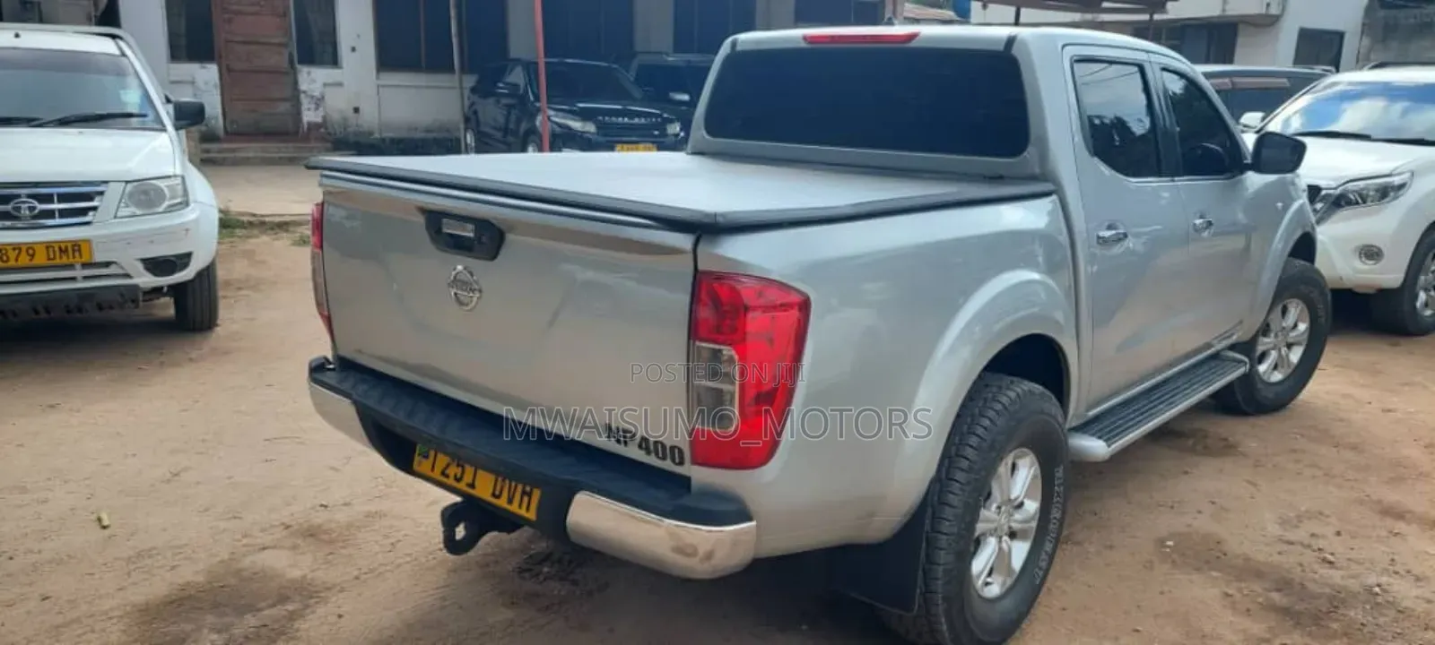 Nissan Navara 2020 Silver