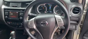 Nissan Navara 2020 Silver