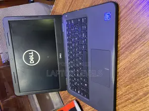 Laptop Dell Vostro 3300 4GB Intel SSD 128GB