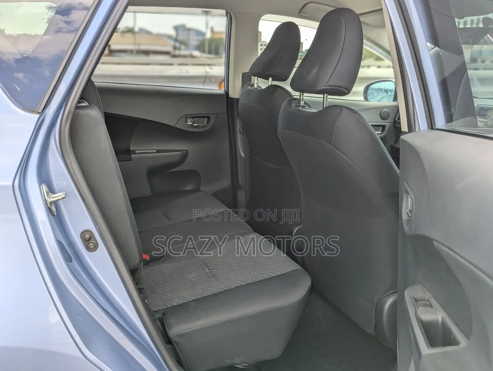 Toyota Ractis 2014 Blue
