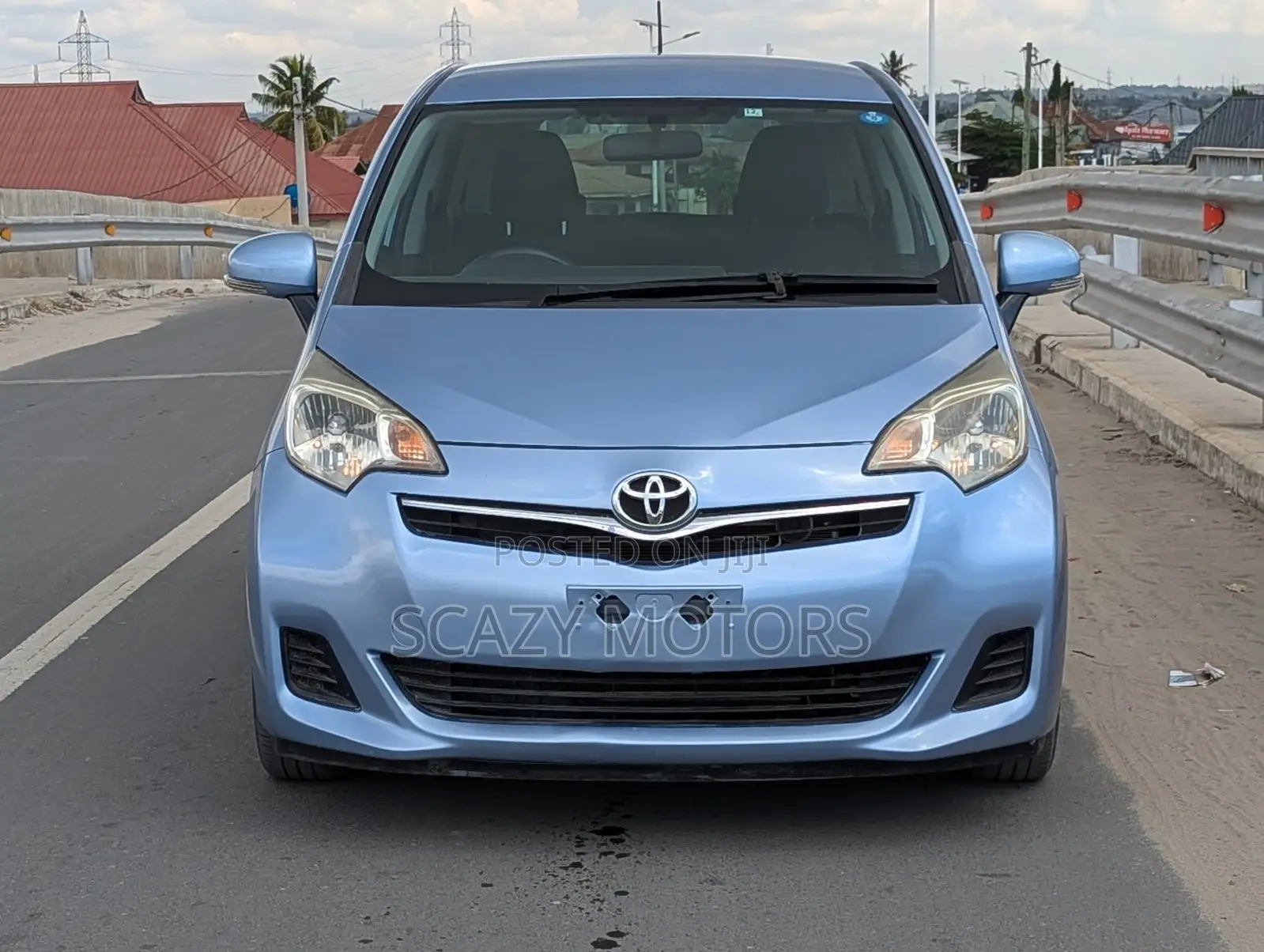 Toyota Ractis 2014 Blue
