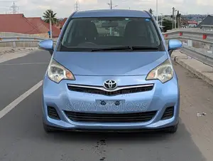 Toyota Ractis 2014 Blue