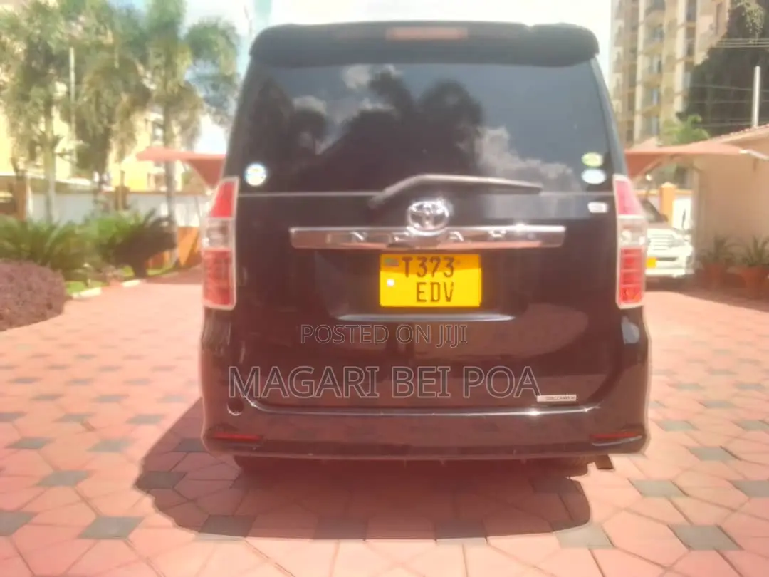 Toyota Noah 2008 Black