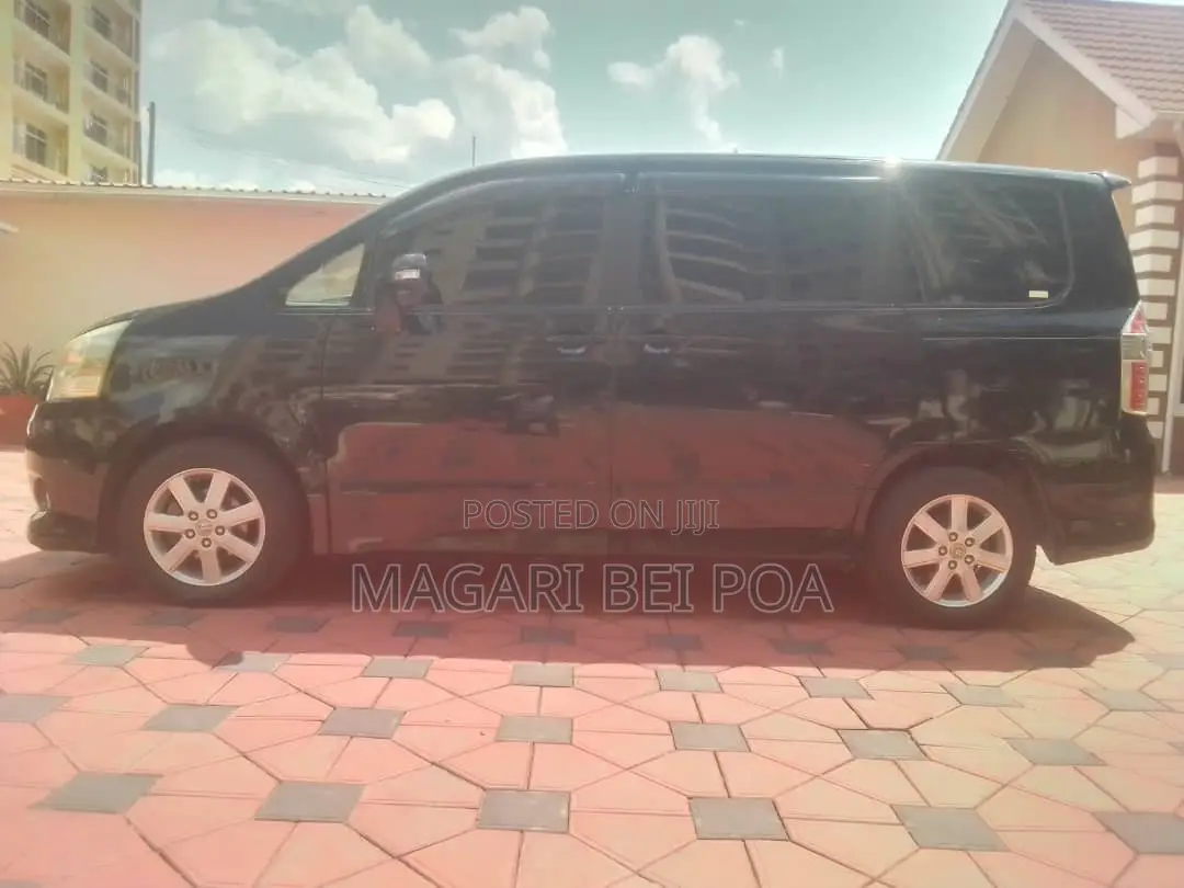Toyota Noah 2008 Black