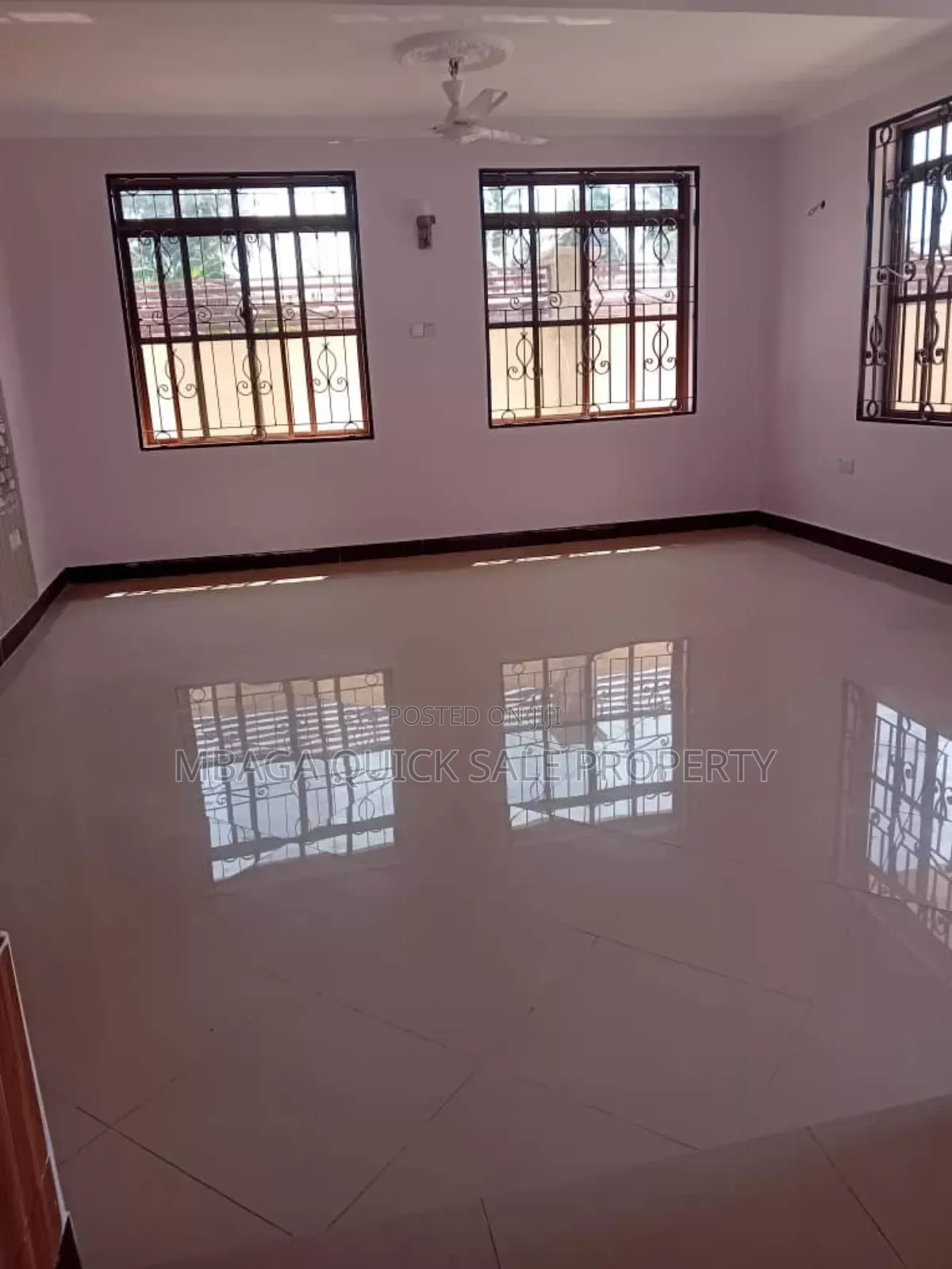 4bdrm House in Ununio Beach, Bunju for rent