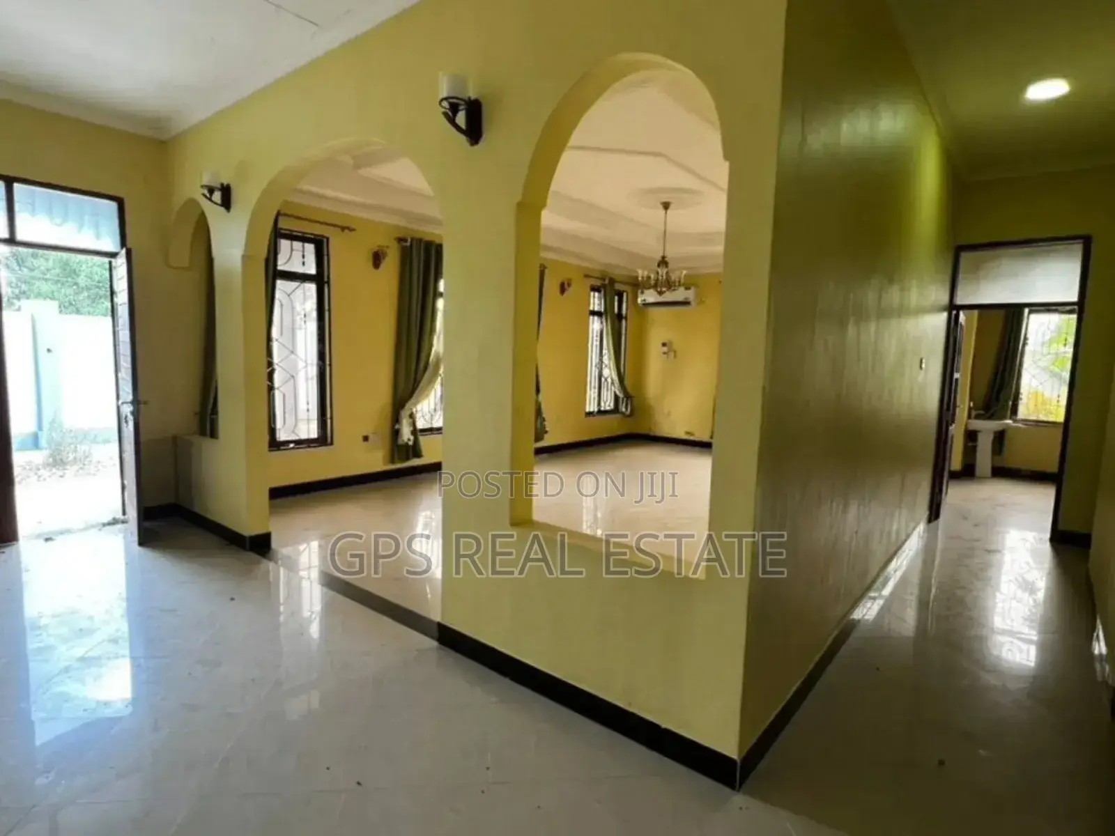 4bdrm House in Mbweni Kiembeni, Kinondoni for sale
