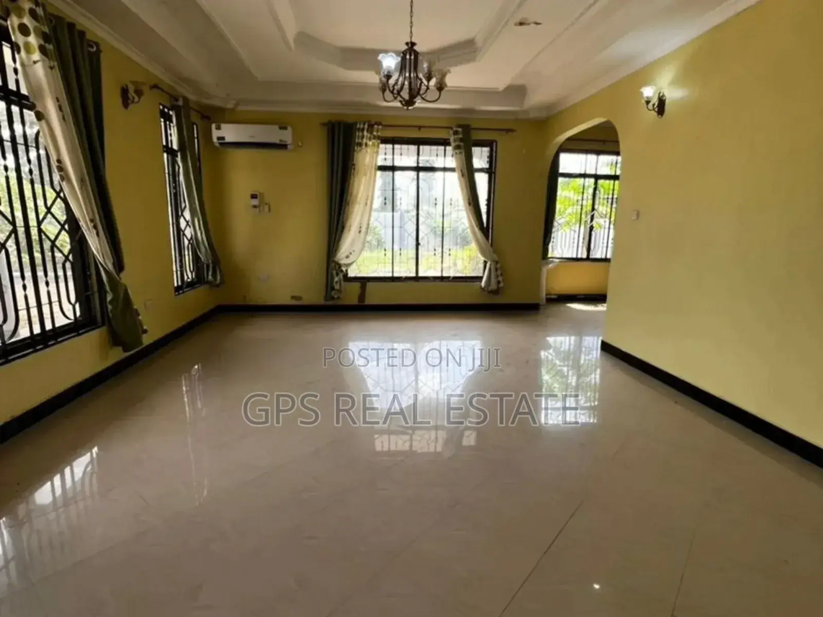 4bdrm House in Mbweni Kiembeni, Kinondoni for sale