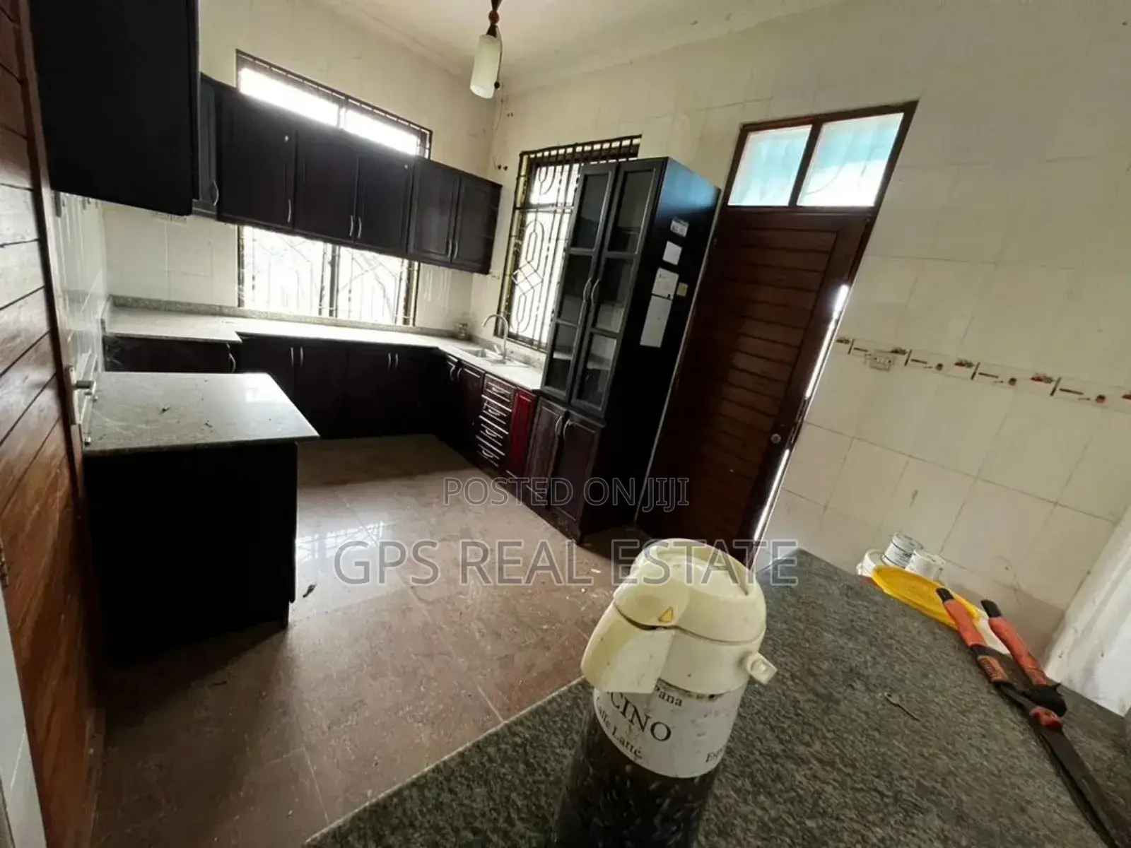 4bdrm House in Mbweni Kiembeni, Kinondoni for sale