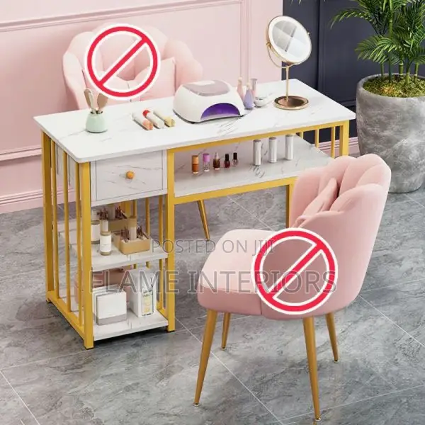 Manicure Table