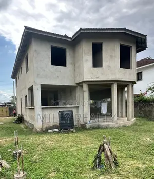 5bdrm House in Mbezi Beach Africana, Kinondoni for sale