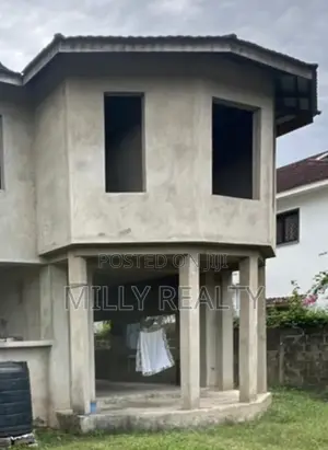 5bdrm House in Mbezi Beach Africana, Kinondoni for sale