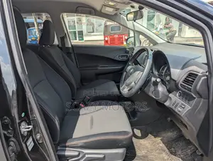 Toyota Ractis 2010 Black