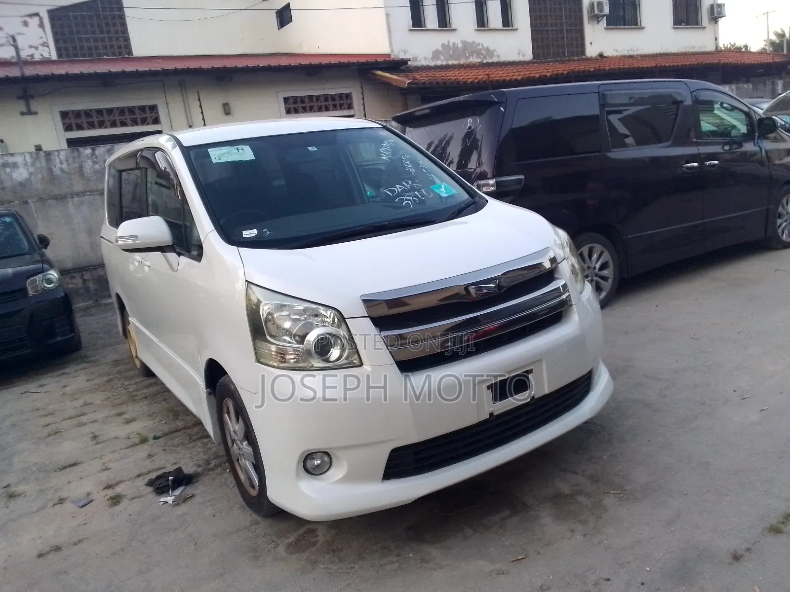 Toyota Noah 2008 Silver