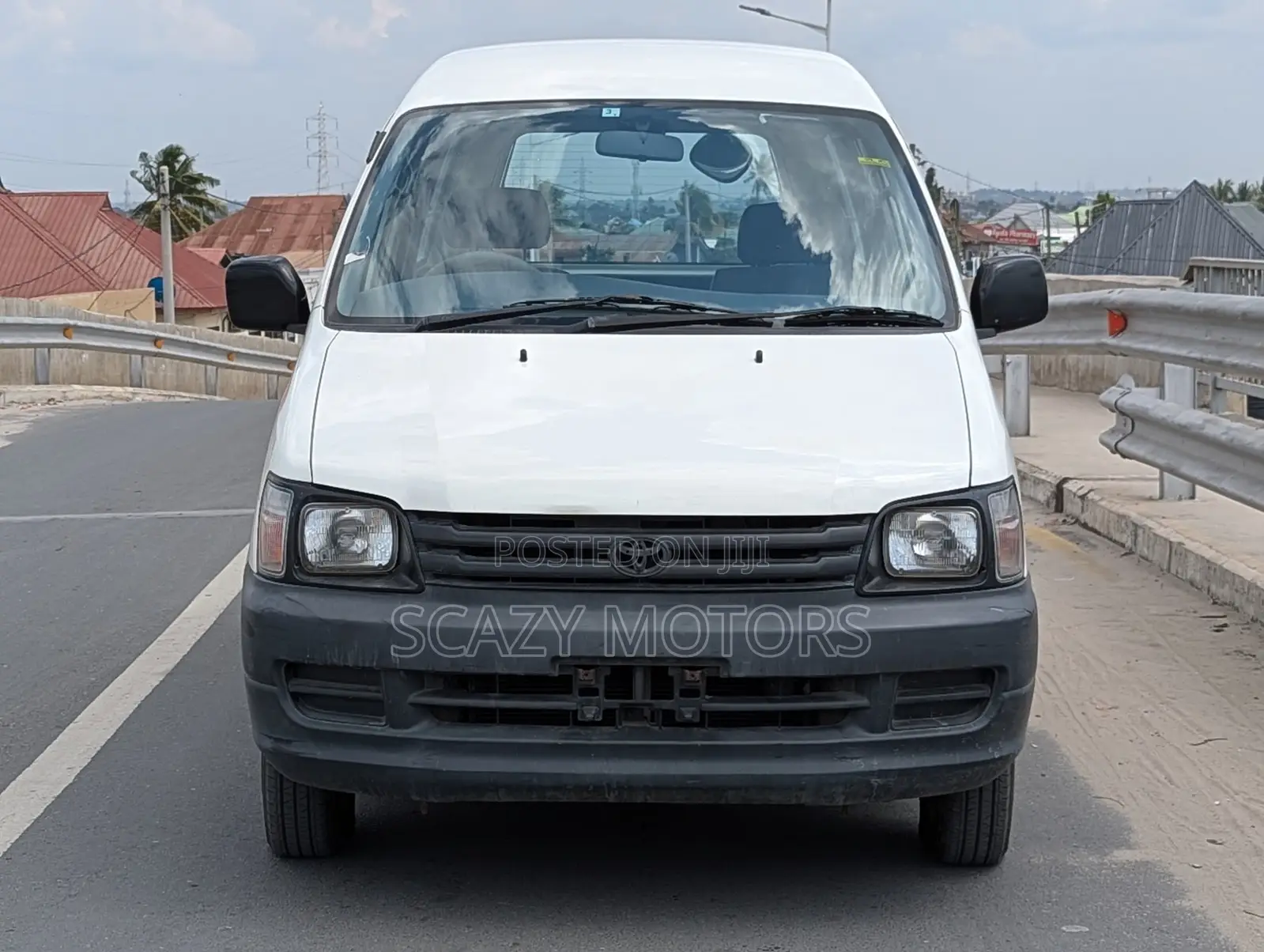 Toyota Noah 2001 White