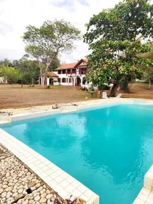 6bdrm House in Ras Kilomoni, Kunduchi for rent