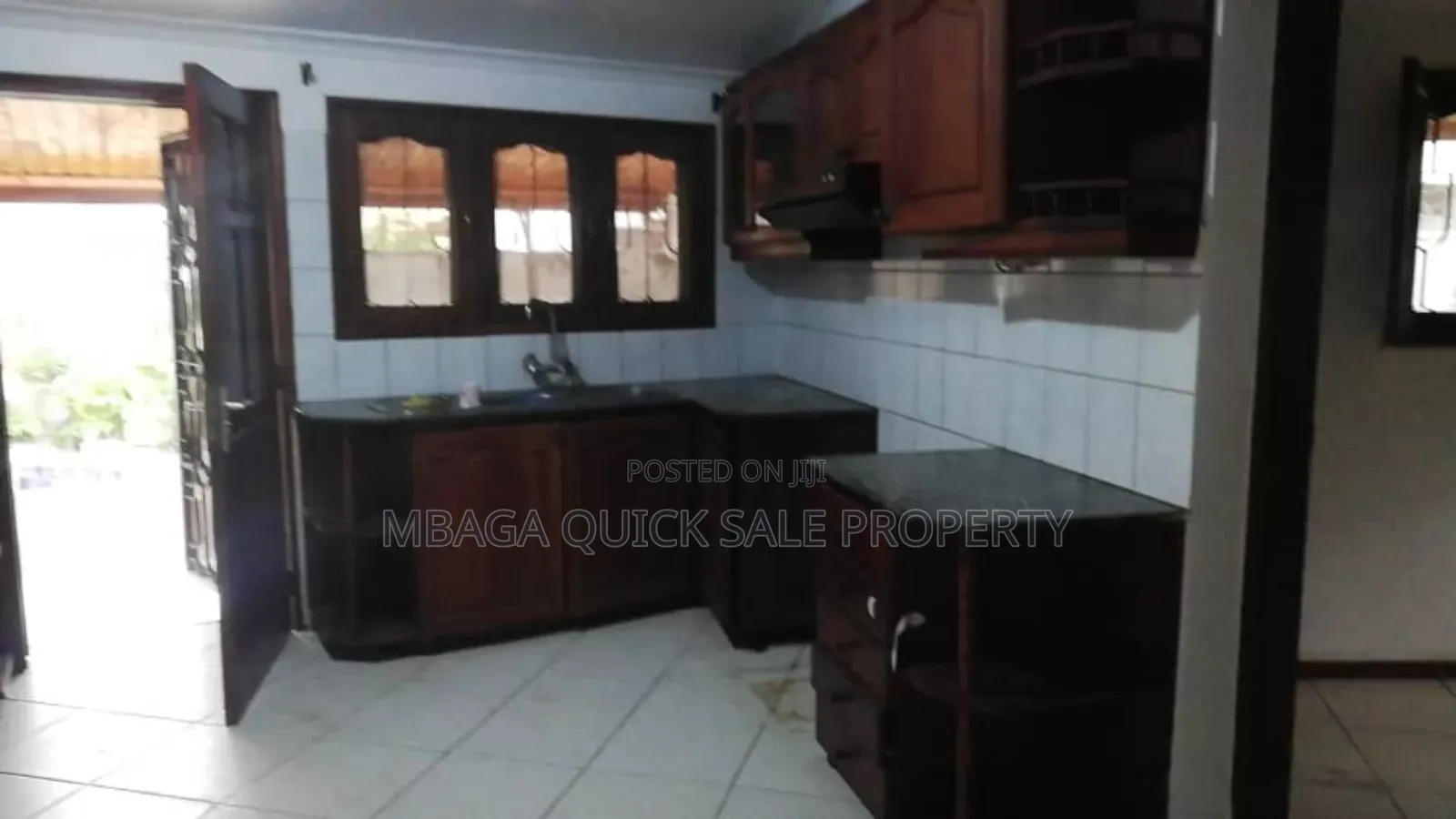 5bdrm House in Mikocheni for rent