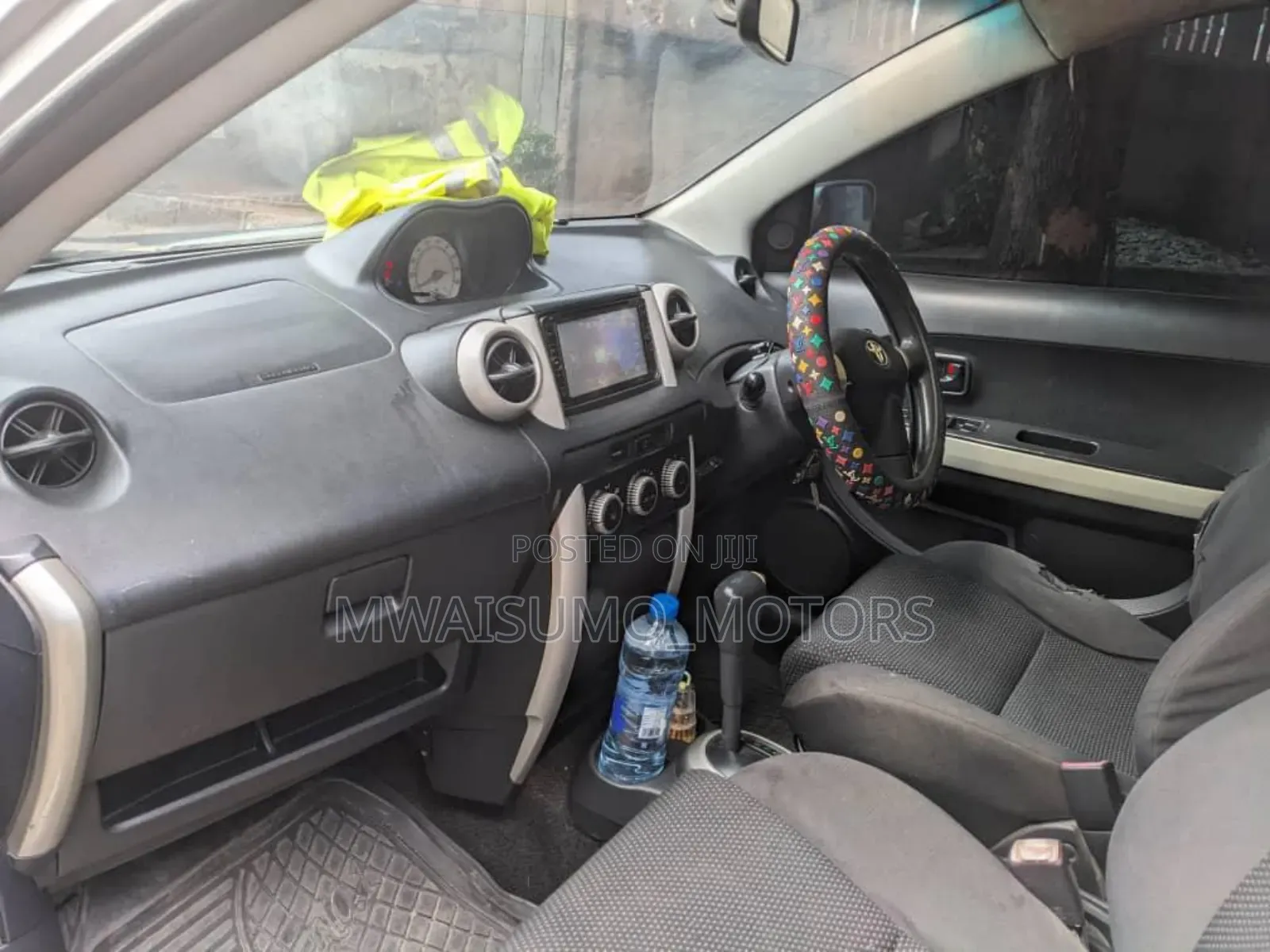 Toyota IST 2004 Silver