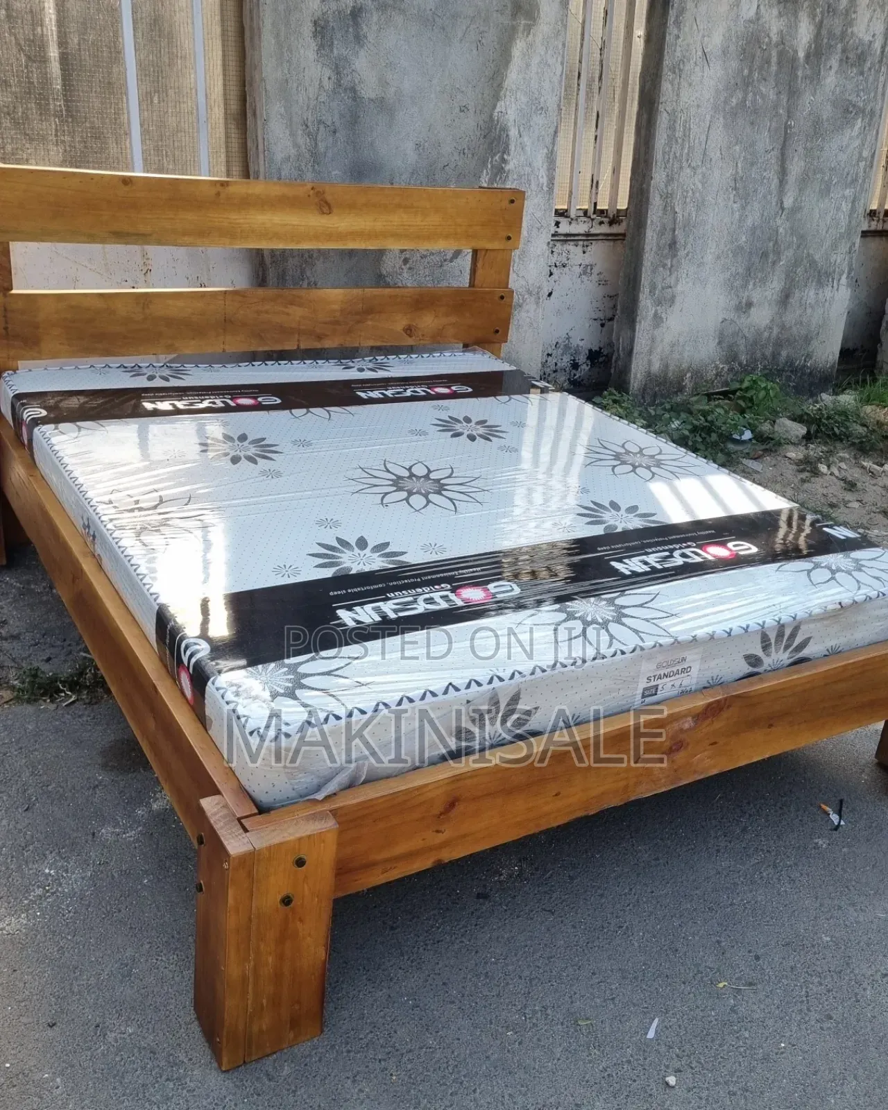 Kitanda Cha Queen Size