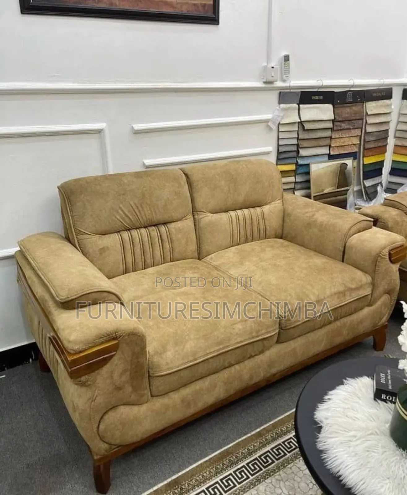 Sofa Two Sites