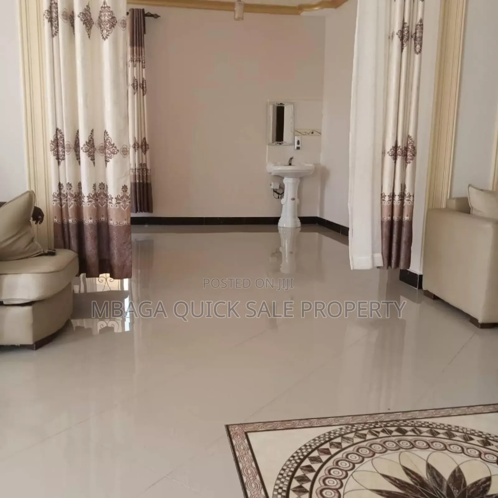 5bdrm House in Mbweni Jkt for rent