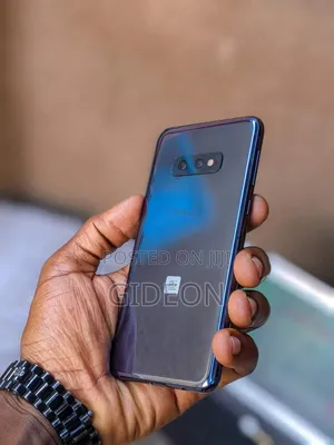Samsung Galaxy S10e 128 GB Black