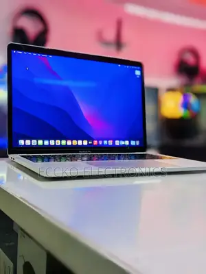 New Laptop Apple MacBook Pro 2016 8GB Intel Core I5 SSD 256GB