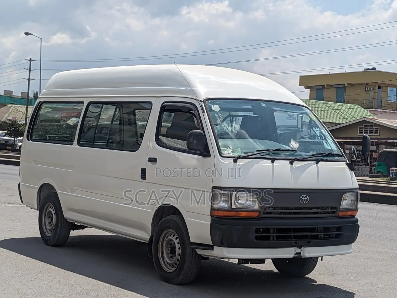 Toyota HiAce 2002 White