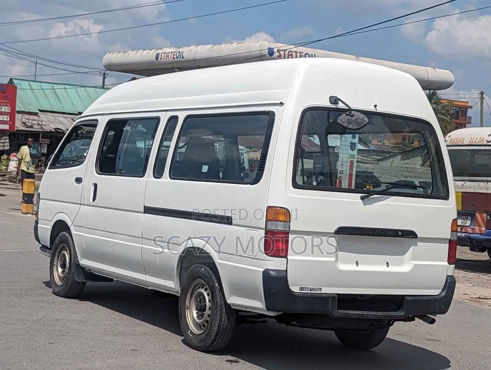 Toyota HiAce 2002 White