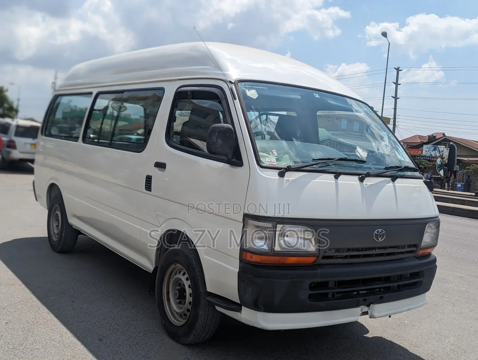 Toyota HiAce 2002 White