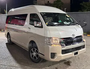 Toyota HiAce 2023 White
