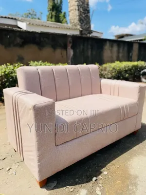 Sofa Kali Sana Mpya