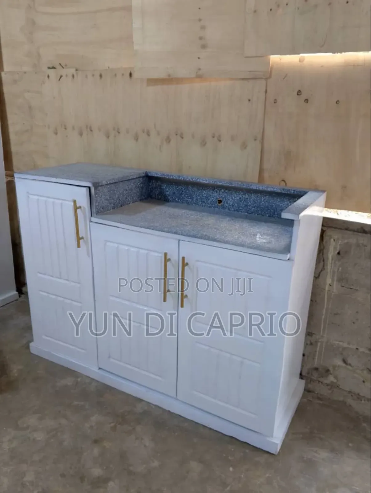 Kitchen Cabinet Classic