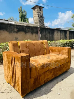 Sofa Kali Sana Mpya