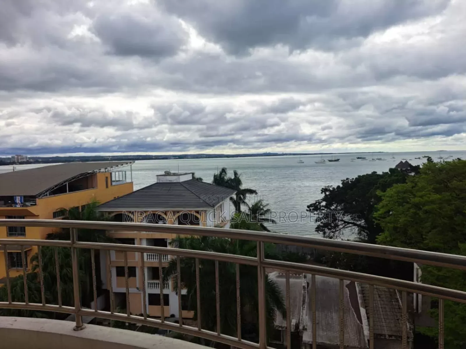 3bdrm Apartment in Msasani for sale