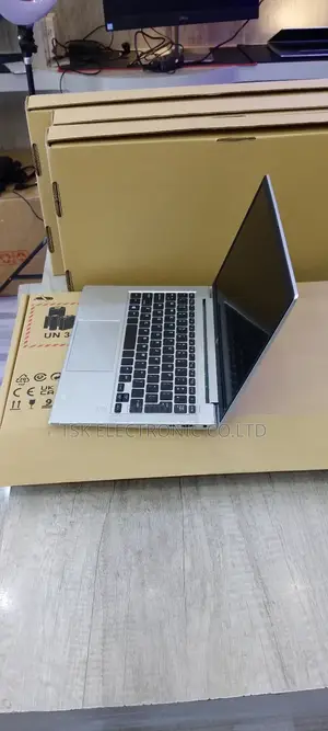 New Laptop HP ProBook 640 G8 16GB AMD Ryzen 5 SSD 256GB
