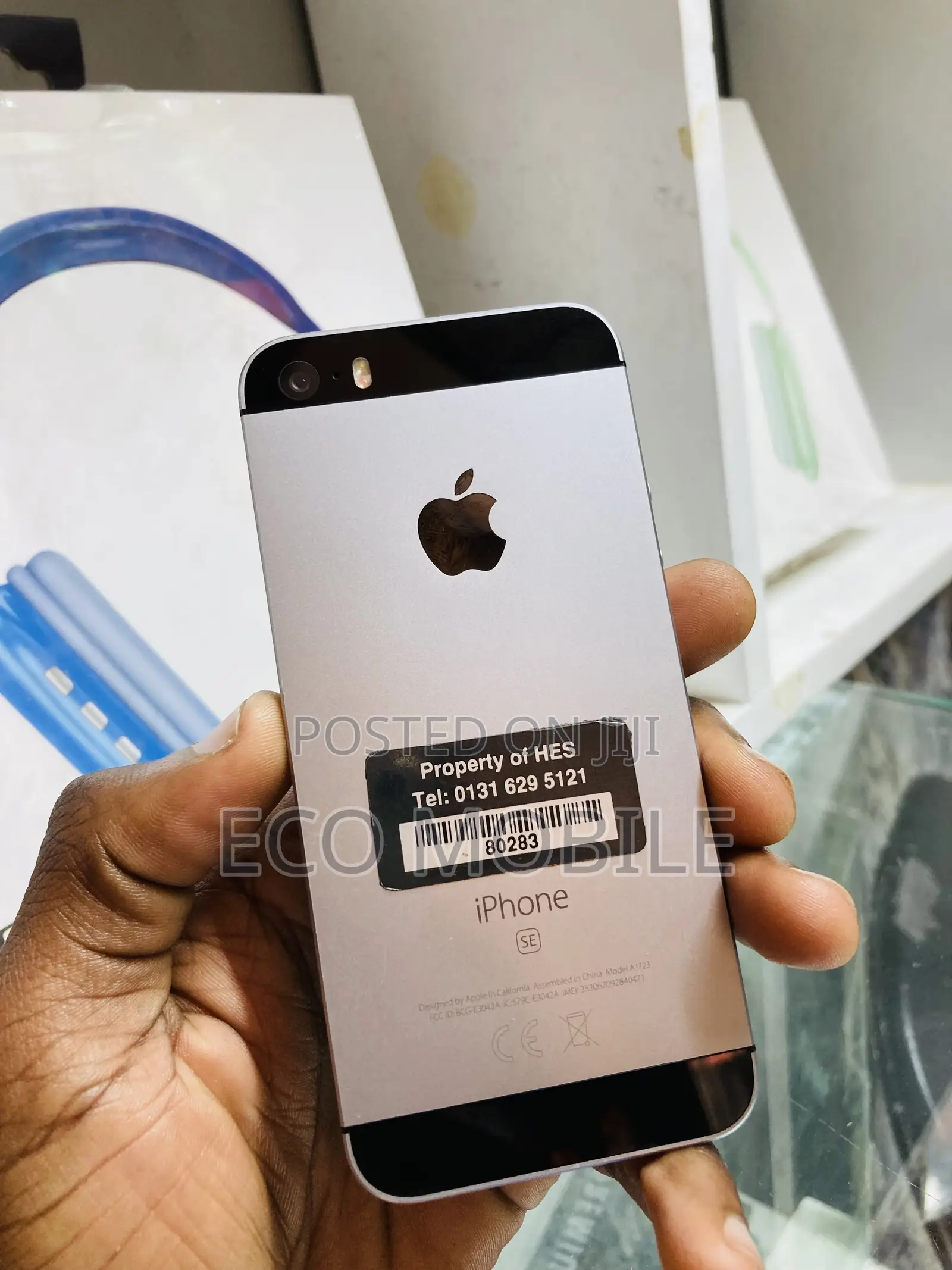 Apple iPhone SE 32 GB Silver