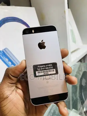 Apple iPhone SE 32 GB Silver