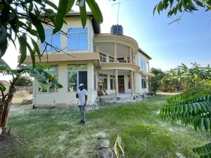8bdrm House in Mbweni Malindi, Mbezi Beach for sale