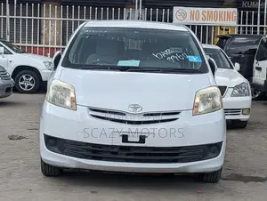 Toyota Passo Sette 2009 Off white