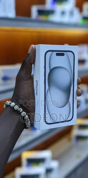 New Apple iPhone 15 128 GB Gray